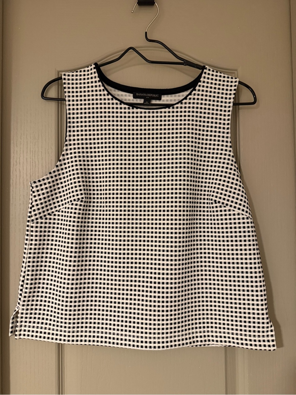 Banana Republic Black and White Gingham Sleeveless Tank Top